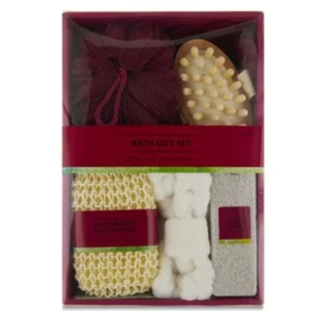 3/$25 Essential Design Bath & Beauty Accessories 6 Piece Bath Gift Set